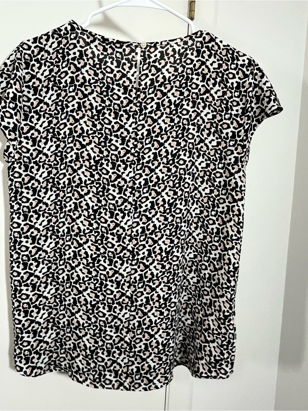3 Tops: LOFT and Ann Taylor - Picture 8 of 12